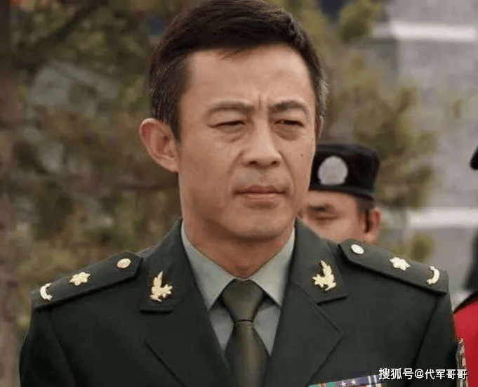 明星军衔,明星军衔，娱乐圈的荣耀与责任